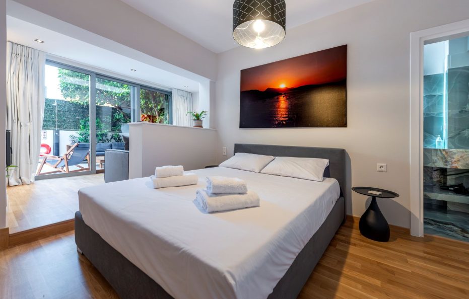 Oasis Privé | Luxury Private Pool Retreat in Varkiza