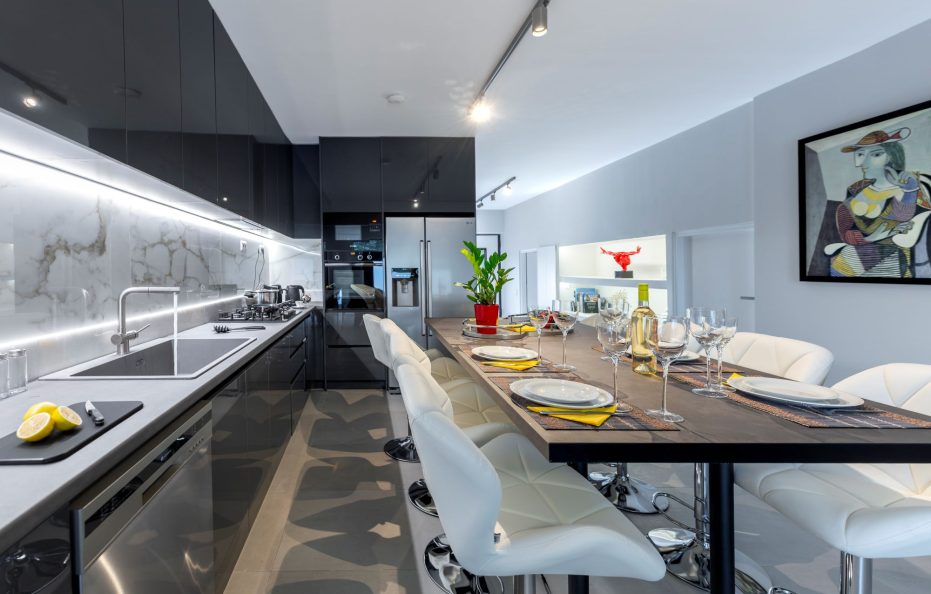 Oasis Privé | Luxury Private Pool Retreat in Varkiza
