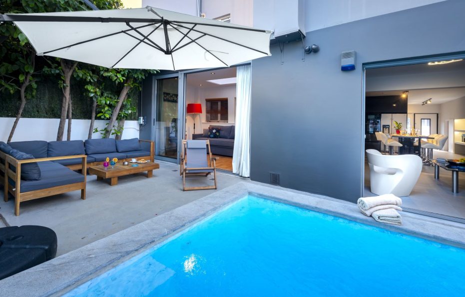 Oasis Privé | Luxury Private Pool Retreat in Varkiza