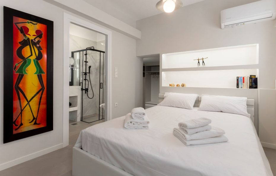 Oasis Privé | Luxury Private Pool Retreat in Varkiza