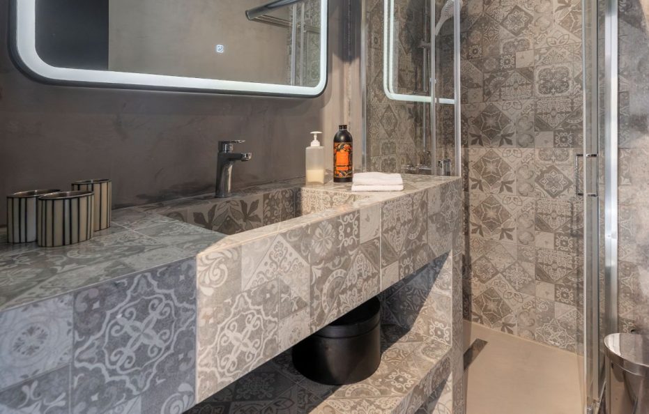 Oasis Privé | Luxury Private Pool Retreat in Varkiza